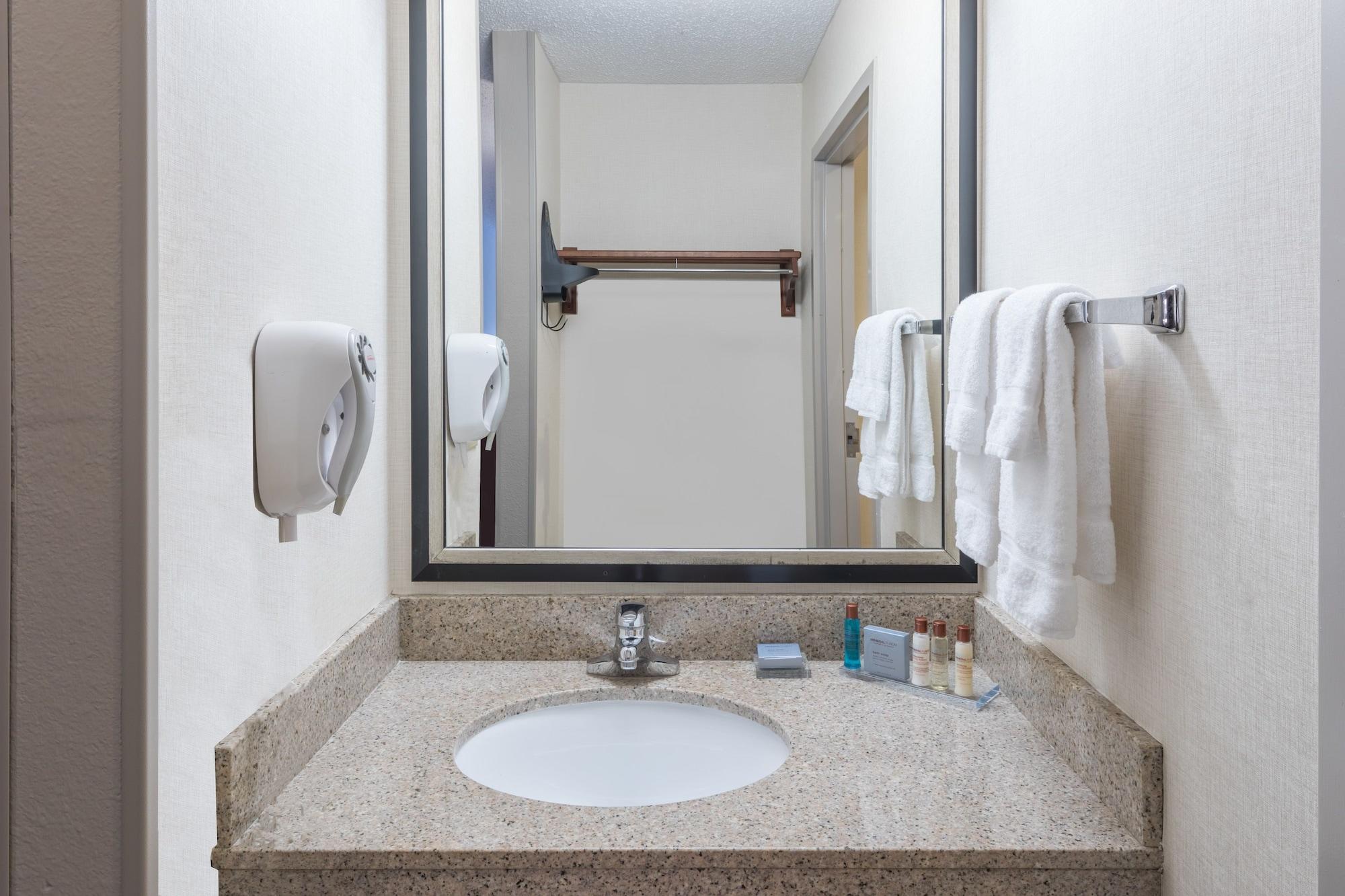 Wingate By Wyndham Shreveport Airport Hotel Ngoại thất bức ảnh