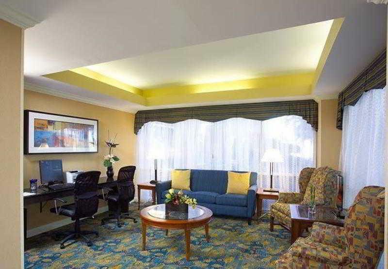 Wingate By Wyndham Shreveport Airport Hotel Ngoại thất bức ảnh